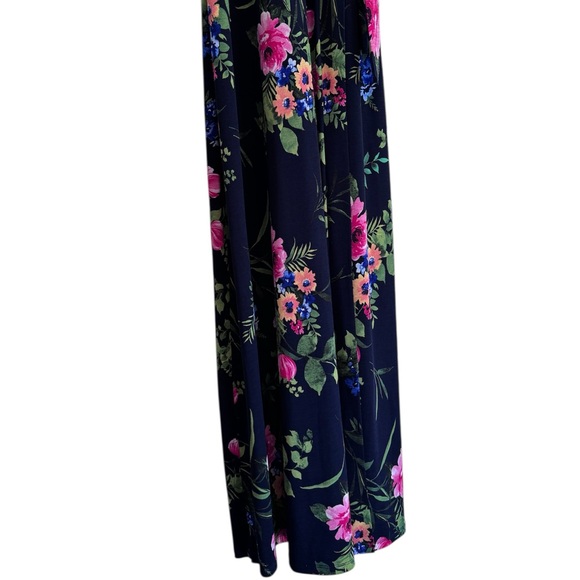 Le Lis Ranada Floral Navy Maxi Dress - Picture 4 of 8